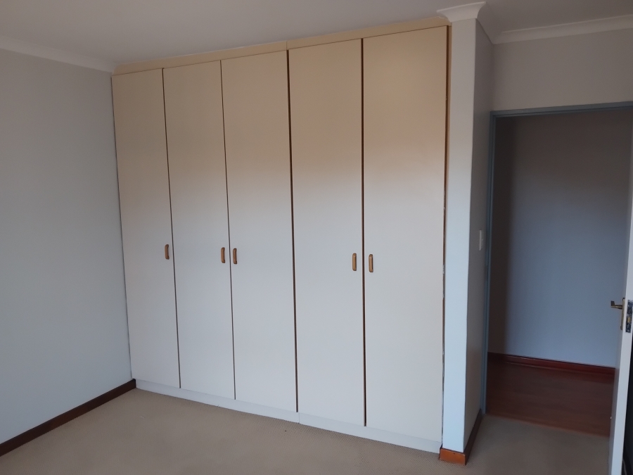 4 Bedroom Property for Sale in Wavecrest Eastern Cape